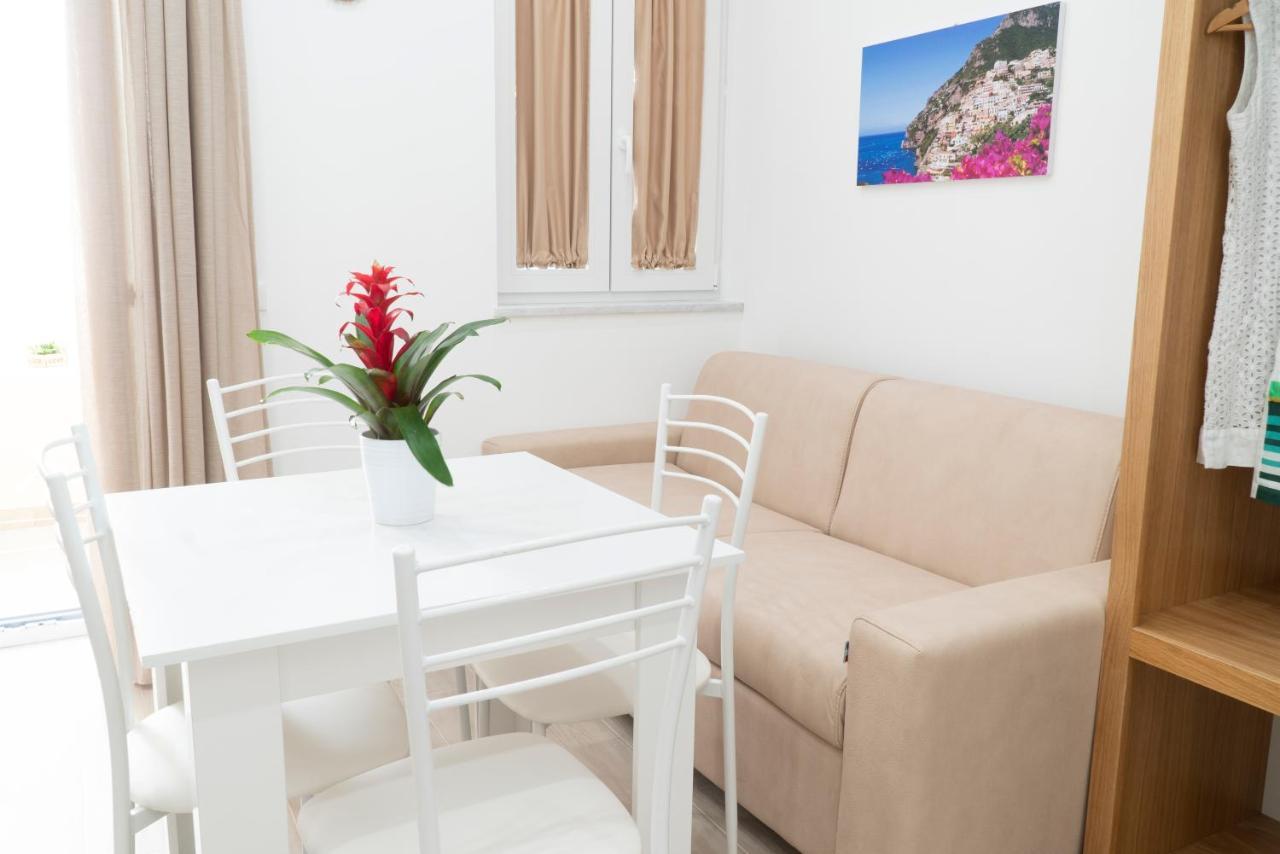 Casa Mia Apartments ซอร์เรนโต ภายนอก รูปภาพ