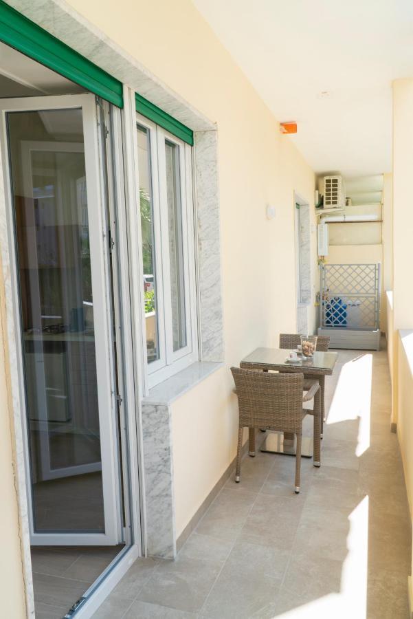 Casa Mia Apartments ซอร์เรนโต ภายนอก รูปภาพ